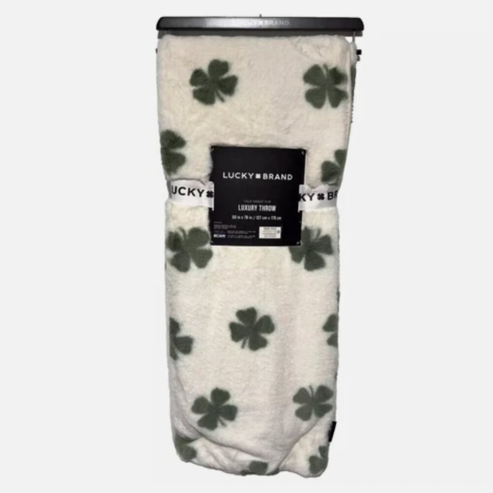 Lucky Brand Shamrock 4 Leaf Clover Faux Fur Throw Blanket Green St Patricks Day